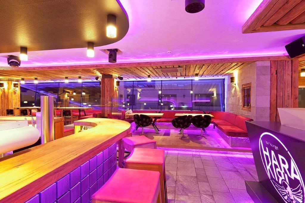 Harakiri Partyhouse Hotel Mayrhofen Exterior foto